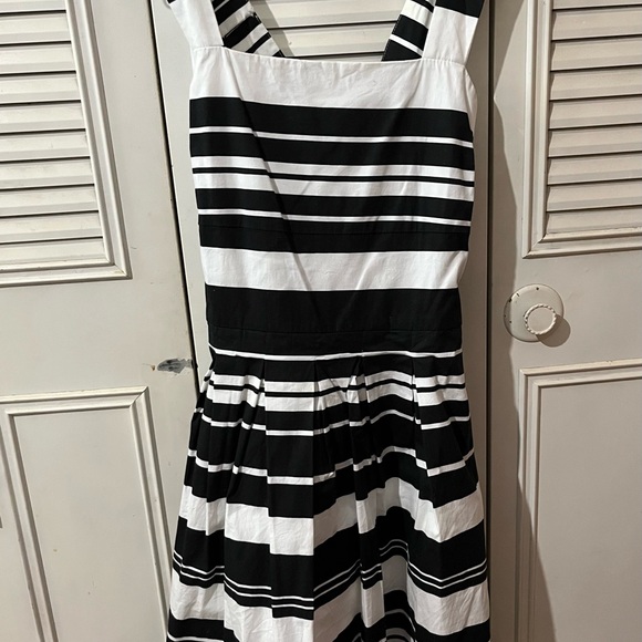 Banana Republic Dresses & Skirts - Banana Republic Black and White Striped Dress (Petite)